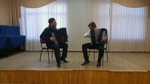 "В лесу прифронтовом"