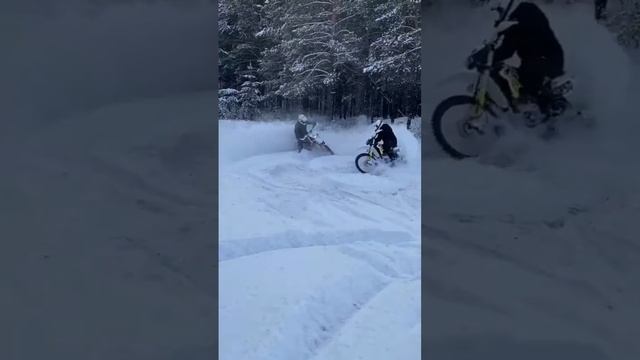 Один момент (Zuumav fxr 250, BSE Z4 250) смотреть онлайн