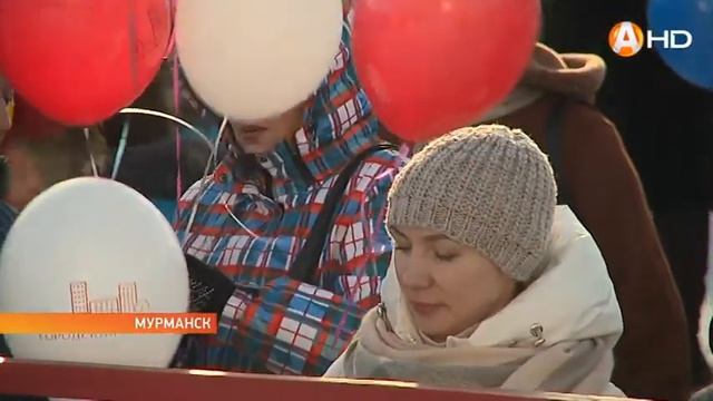 Флешмоб на главной площади Мурманска смотреть онлайн