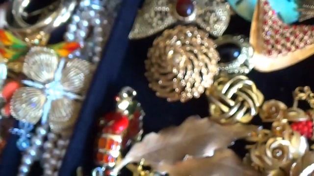 КАК ПРАВИЛЬНО ЧИСТИТЬ винтажную бижутерию. ВСЕ СЕКРЕТЫ ЧИСТКИ УКРАШЕНИЙ . смотреть онлайн