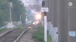 "Ласточка на большой скорости!" Небольшая подборка поездов на о.п. Сады.