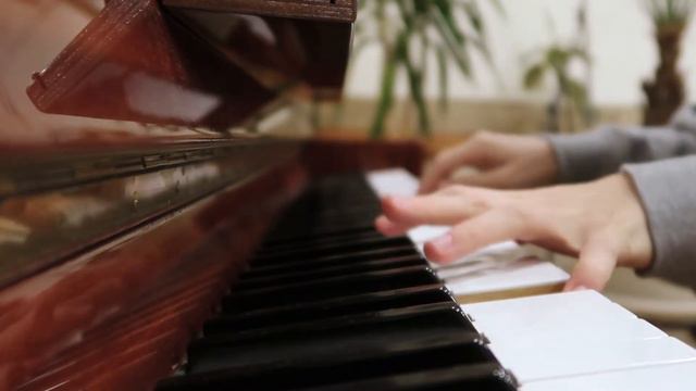 Удивительный мир | пианино смотреть онлайн