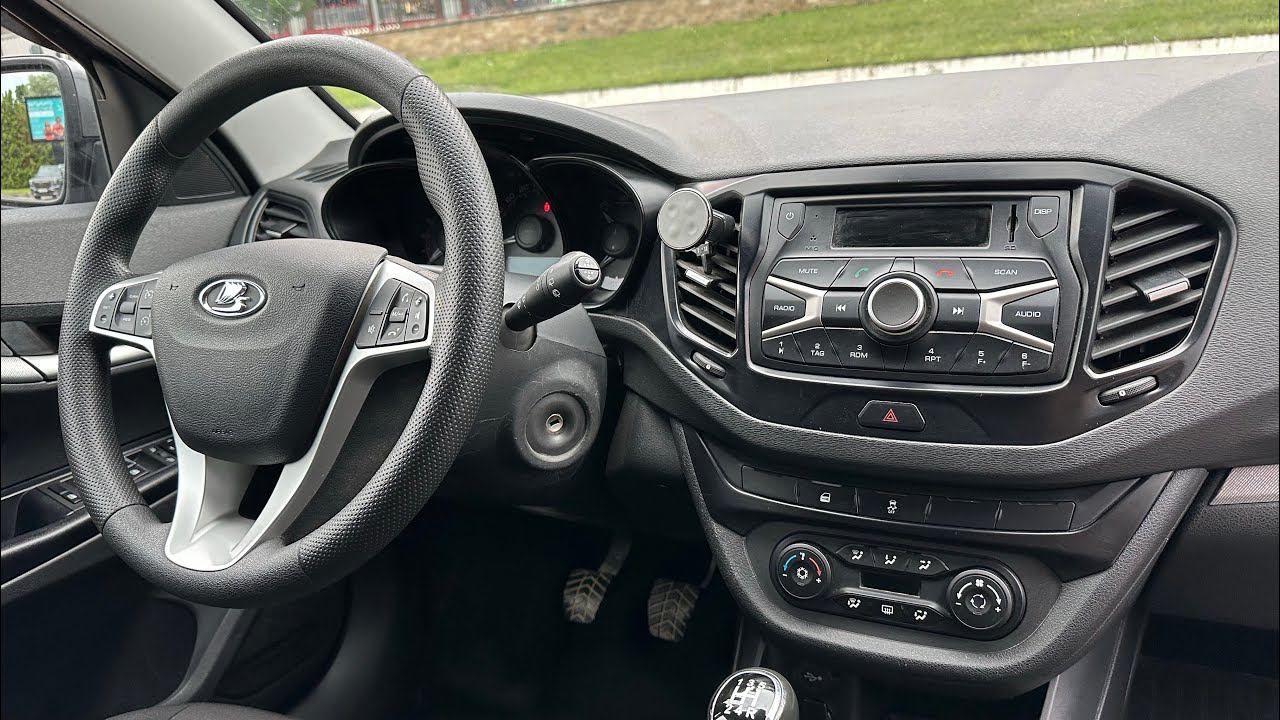 Lada Vesta SW 2019 1.6MT смотреть онлайн