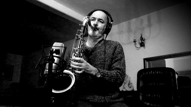 Embraceable You - Tenor saxophone solo смотреть онлайн