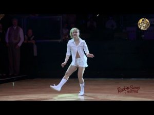 ПРОВИНЦИАЛОЧКА... - Таня ГЕОРГИЕВСКАЯ - поёт Ляля Размахова
