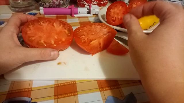 Дегустация томатов- Сибирский гигант, Банановые ноги, Шмель, Любаша! смотреть онлайн