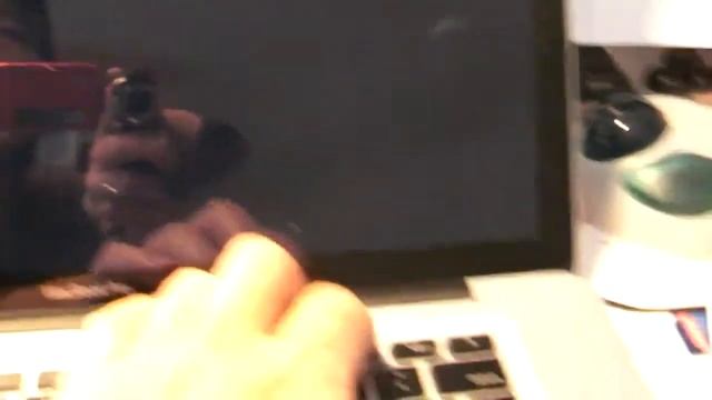 MacBook Pro Late 2008 Random Freeze with screeching noise - Sample 2 смотреть онлайн