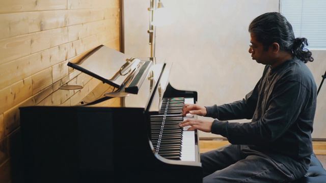 Bluebird by Alexis Ffrench (Pianoteq NY Steinway D + Kawai Novus NV10) - Navin смотреть онлайн