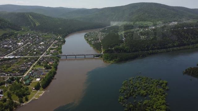 Красноярский фотограф показал загрязнение реки Мана смотреть онлайн