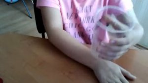 Как играть на стаканчике ?