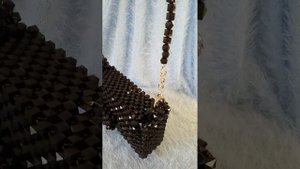 DIY- ЧЁРНЫЙ КЛАТЧ ИЗ БУСИН #сумкиизбусин,#сумки,#сумкасвоимируками