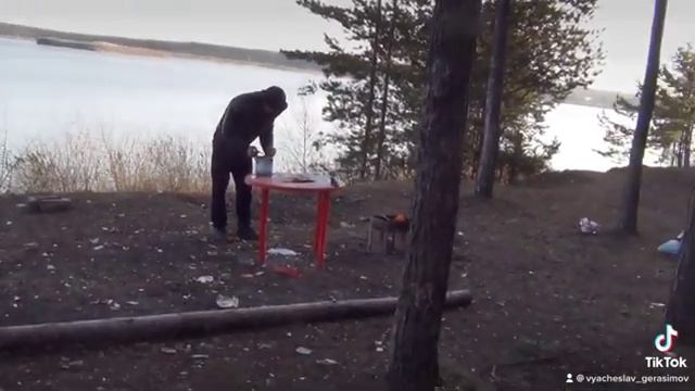 Пивасик с чипсами хорошо пошёл))) смотреть онлайн