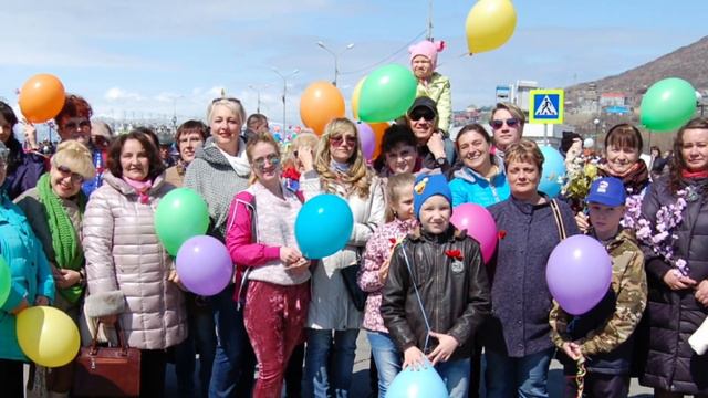 МБУДО "Центр внешкольной работы" встречает первомай. смотреть онлайн