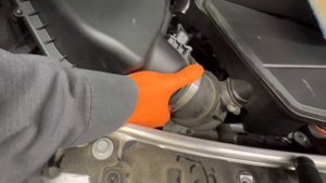 BMW Engine Air Filter Replacement G30 B46 Engine 2016+