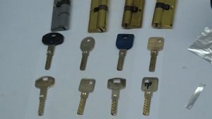 Как открыть эти замки без ключей   Fuaro manera mortira securemme