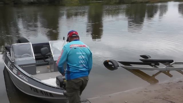 Подъем лодки из воды на прицеп смотреть онлайн