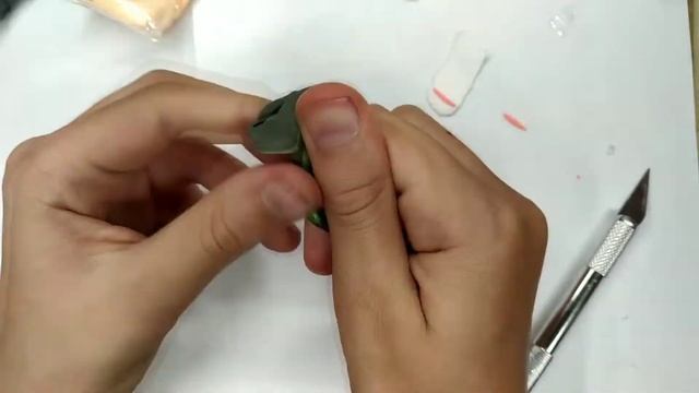 Как сделать мини суши? СУШИ РОЛЛЫ для кукол. Кукольная еда из воздушного пластилина. Мinifood Dolls смотреть онлайн