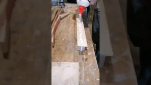 Красивое и прочное топорище.
