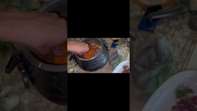 Курица с овощами в афганском казане смотреть онлайн