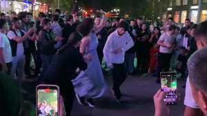 ALISHKA Казахстан Ловзар Лезгинка 2023 Девушки Танцуют Классно Арбат Алма-Ата Lezginka Dance