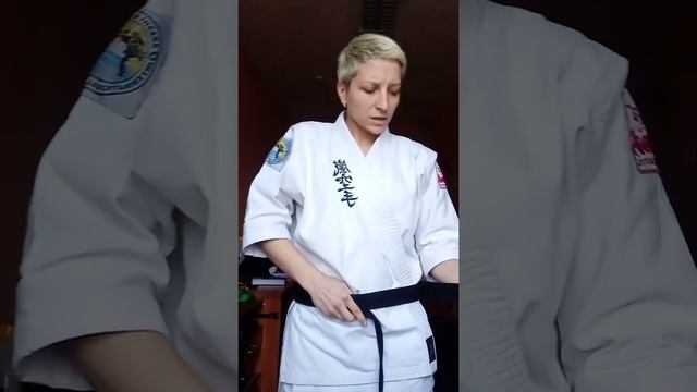 как правильно завязывать пояс от кимоно. Каратэ. Дзюдо. Самбо. смотреть онлайн