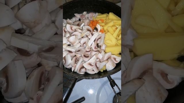 Рагу из овощей шампиньонов и индейки! Vegetable and turkey stew. #Shorts