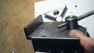 Струбцина угловая для сварки.