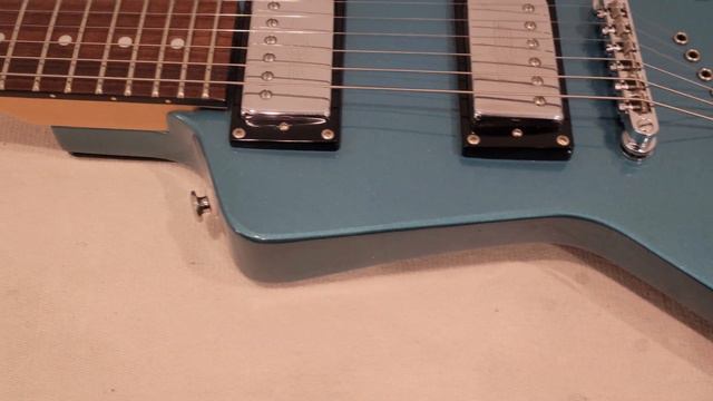 Epiphone Explorer Evolution 2001 Electric Guitar Closeup Shots смотреть онлайн