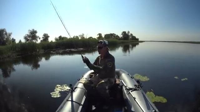 На что ловить щуку в глухих зарослях травы. #pike #bullyboo #kosadaka #volgaspintv #рыбалканащуку
