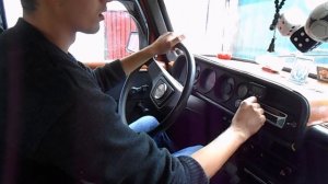 Установка магнитолы в Москвич..Чё и как.