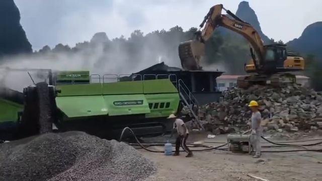 Mobile Jaw Crusher\Mobile Cone Crusher\Мобильная щековая дробилка \ Мобильная конусная дробилка