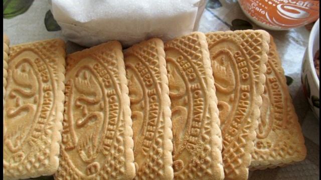 Сладкая колбаска из печенья и какао. смотреть онлайн