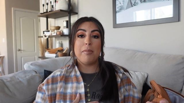 10 TRAVEL Tips & Tricks when FLYING WITH A TODDLER *Car seat, Stroller, Backpack* смотреть онлайн