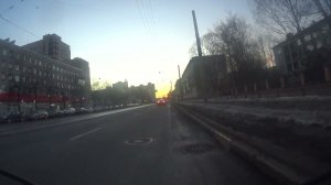 На велосипеде почти со скоростью автомобиля в исполнении победителя первенств Псковской области.