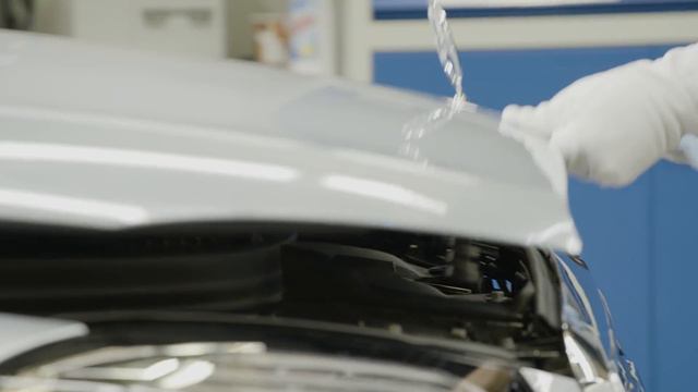 Neue Mercedes-Benz S-Klasse fährt fahrerlos vom Band смотреть онлайн