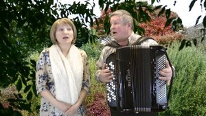 АХ КАК НЕ ХОЧЕТСЯ СТАРЕТЬ с текстом Дуэт ЗОРЬКА - ВальЯш - ПРОСНИСЬ И ПОЙ