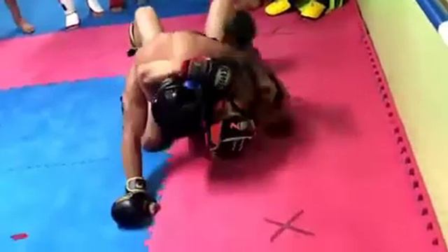 Fight Night 1: #Mehdi_Bennani X #Reda_Bachiri (Team Bennani - MMA) Hard Sparring смотреть онлайн