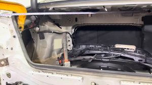 ?РЕМОНТ ЗАДНЕГО КРЫЛА, ЭТОМУ МАСТЕРУ ДОСТАЛОСЬ ЗАТЯЖНАЯ БОРЬБА. КУЗОВНОЙ РЕМОНТ.  РИХТОВКА КУЗОВА.