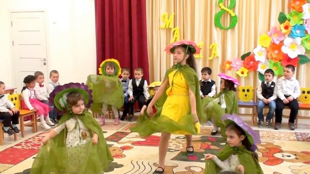 ТАНЕЦ ЦВЕТОВ смотреть онлайн