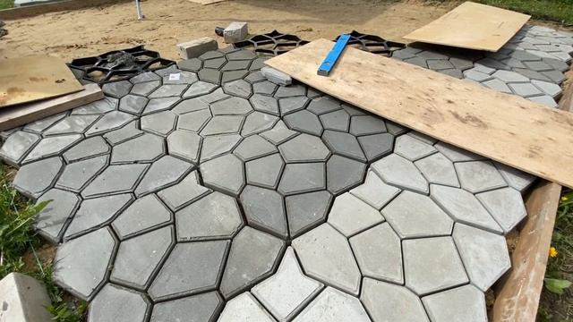 ПЛИТКА ИЗ ЦЕМЕНТА СВОИМИ РУКАМИ. САДОВАЯ ДОРОЖКА ИЗ ЛЕРУА