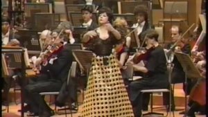 Albeniz: Sonata in D major, Castanets.Dancer: Lucero Tena, Conductor: Antoni Ros-Marbà