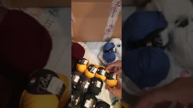 РАСПАКОВКА ПРЯЖИ НОЯБРЯ. смотреть онлайн