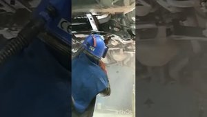Пескоструйная обработка днища авто##процесс
