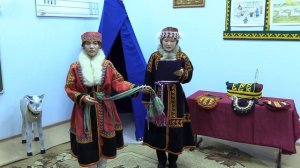 Выставка традиционной одежды и жилищ ненцев