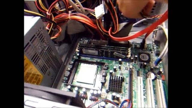 Mainboard, Prozessor, Graka, RAM in PC einbauen