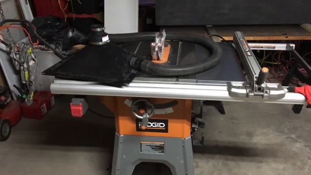 How to connect a shop vac to a table saw for dust collection