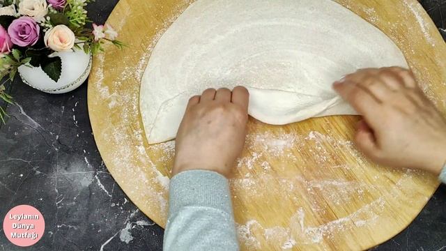 Azerbaycan Mutfağindan Evelikli Erişte Çorbası // Mirabelle soup from Azerbaijani kitchen смотреть онлайн