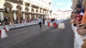 Парад гоночных машин в Турине.