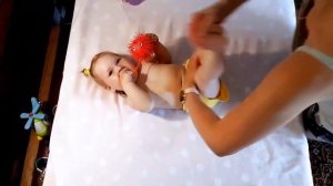 Как сделать массаж ребенку до года. Детский массаж и зарядка для младенца