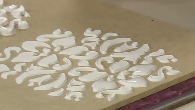 Programa Arte Brasil - 08062015 - Célia Bonomi - Caixa com Textura Metalizada